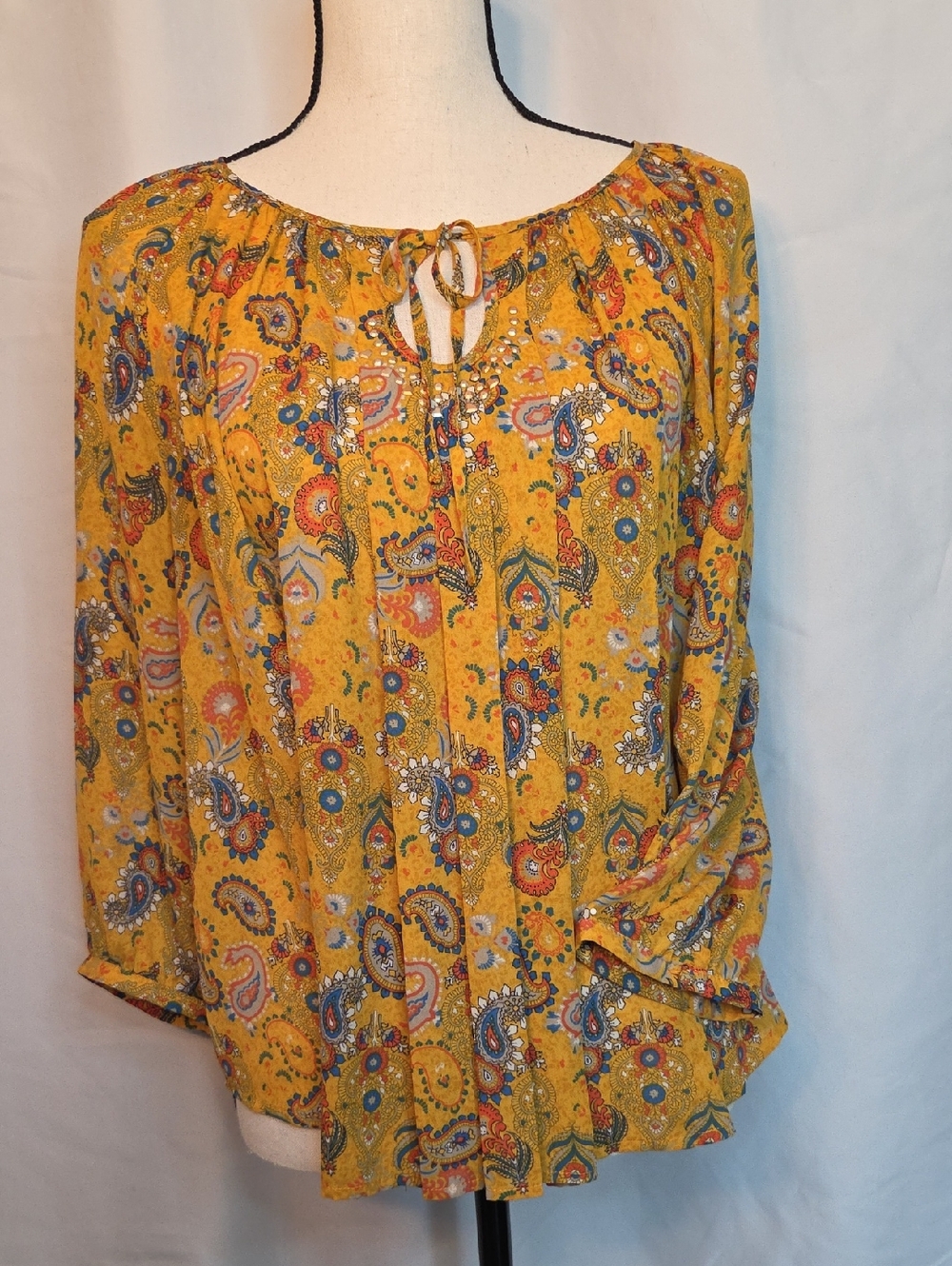 princess vera wang Mustard Paisley Tie-Neck Peasant Tunic